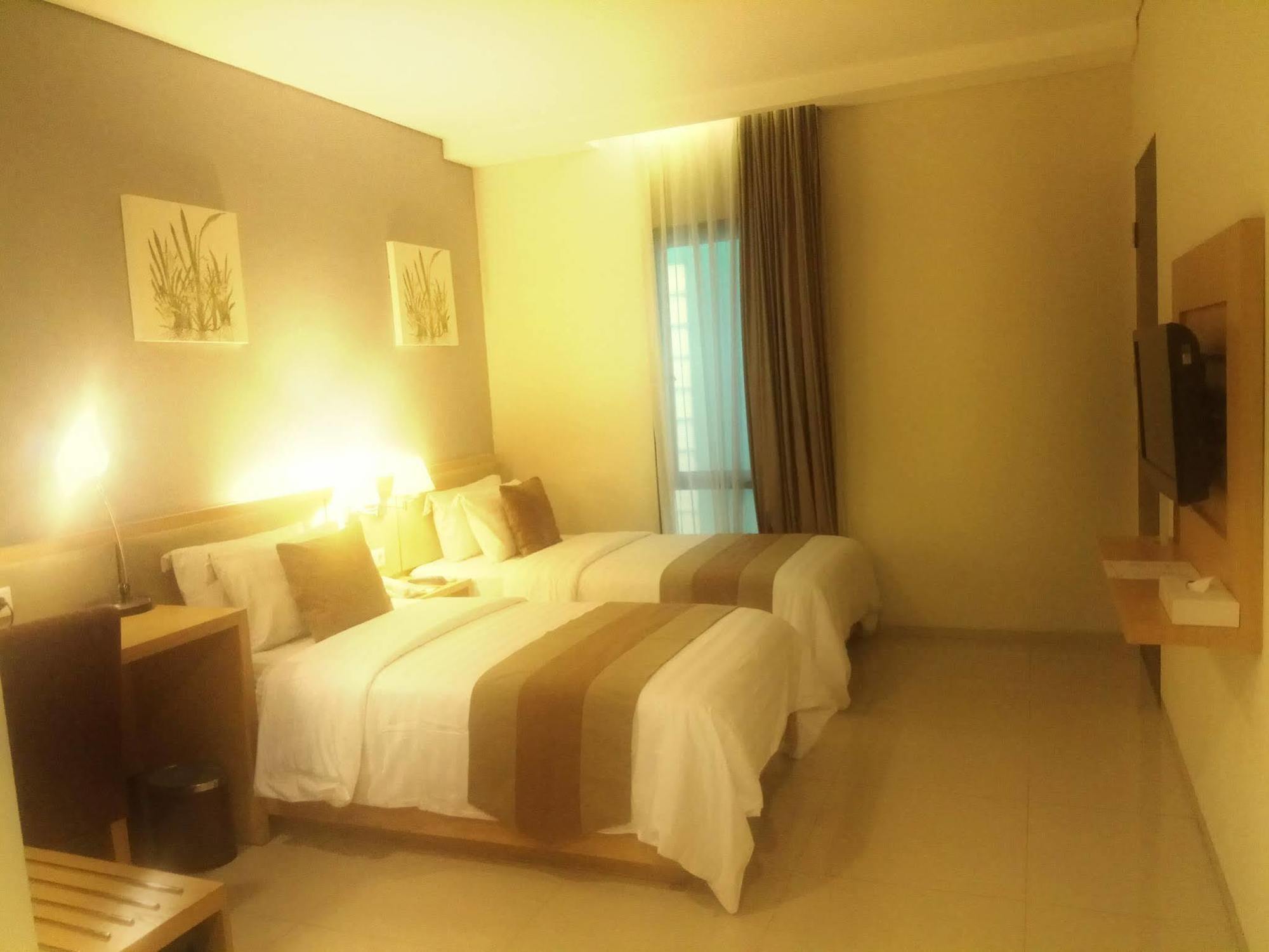 Hotel Anggrek Gandasari Bandung Exteriér fotografie