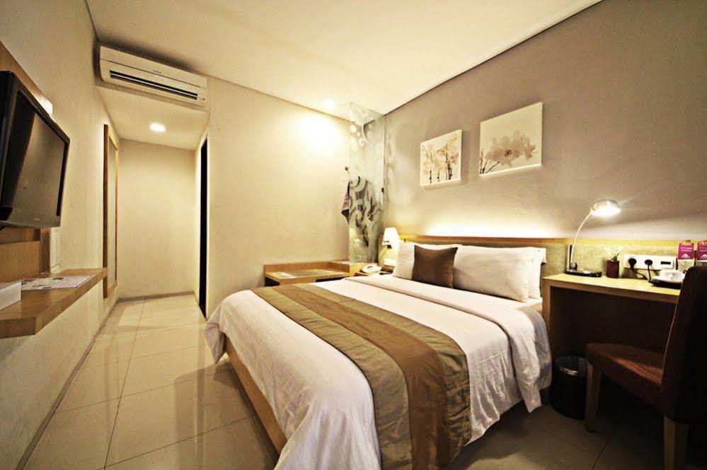 Hotel Anggrek Gandasari Bandung Exteriér fotografie
