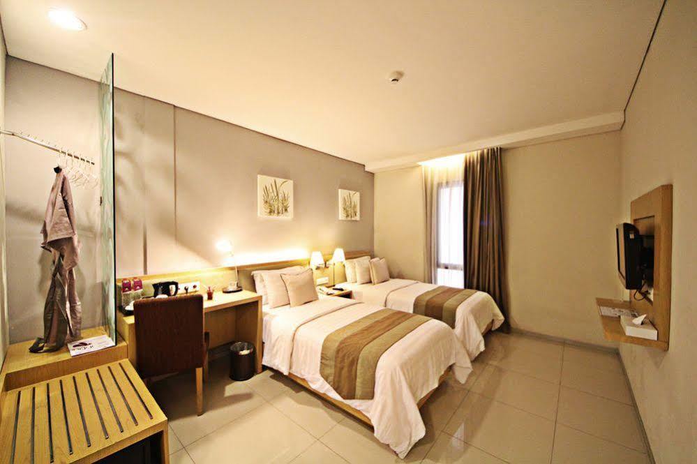 Hotel Anggrek Gandasari Bandung Exteriér fotografie