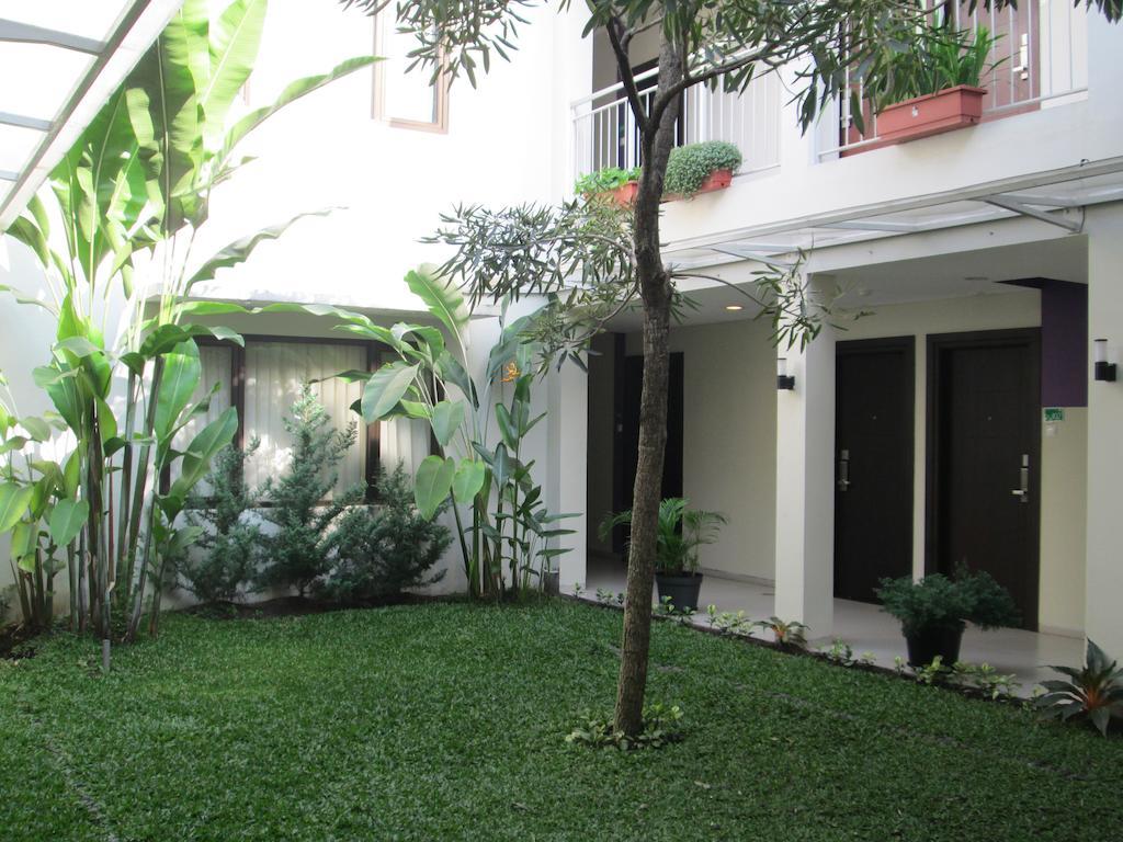 Hotel Anggrek Gandasari Bandung Exteriér fotografie