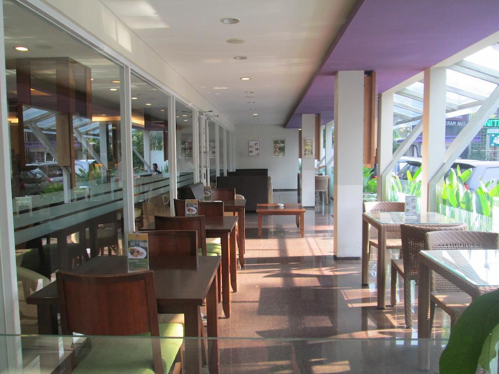Hotel Anggrek Gandasari Bandung Exteriér fotografie